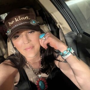 Meet your Posher, Kinsley